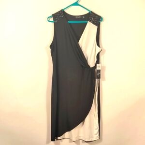 Elegant Black and Ivory Dress Size Large New with tags